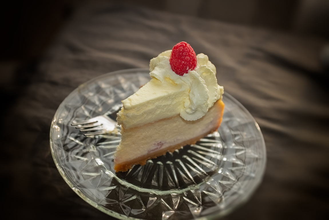 Cheesecake met witte chocola, framboos én THC gemaakt met de POT by NOIDS Mediwietsite